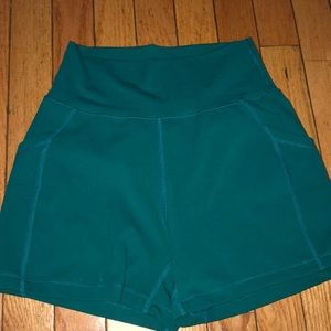 Alphalete alphalux shorts